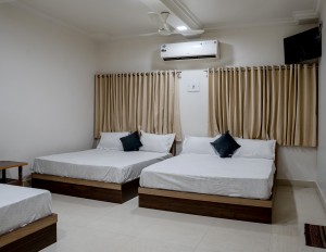 Best Hotel in Virpur Jalaram | Family Guest House - Chitrakut