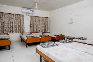 Best Hotel in Virpur Jalaram | Family Guest House - Chitrakut