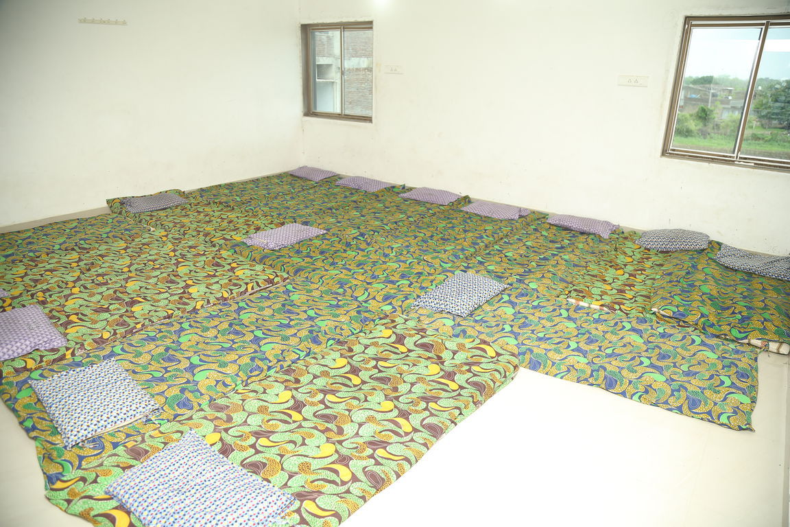 Best Hotel in Virpur Jalaram | Family Guest House - Chitrakut