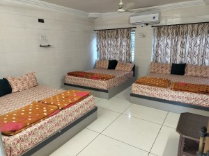 Best Hotel in Virpur Jalaram | Family Guest House - Chitrakut