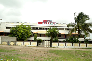 Best Hotel in Virpur Jalaram | Family Guest House - Chitrakut